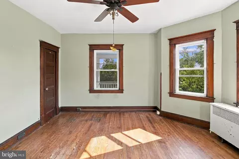 Bedroom - 6915 Beech Ave, Baltimore, MD 21206 photo 1 of 7