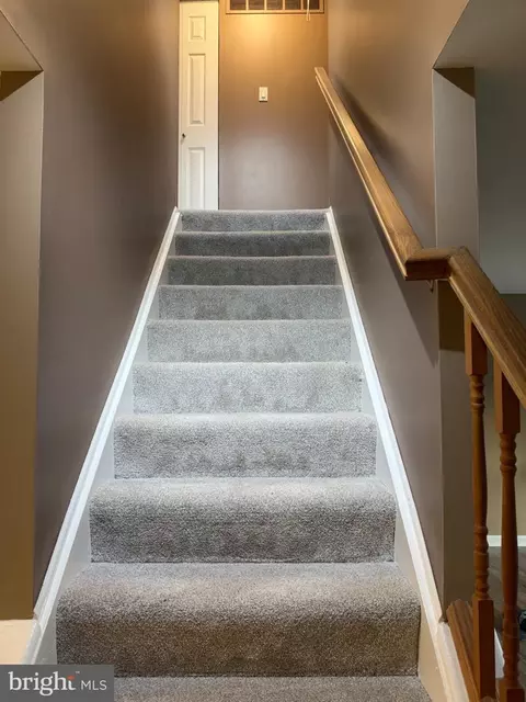 Entry Way - 1104 Circle Dr, Halethorpe, MD 21227 photo 3 of 4