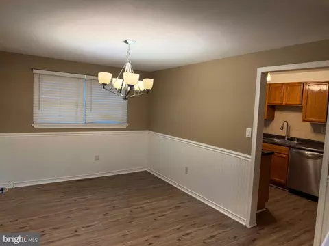 Entry Way - 1104 Circle Dr, Halethorpe, MD 21227 photo 2 of 4