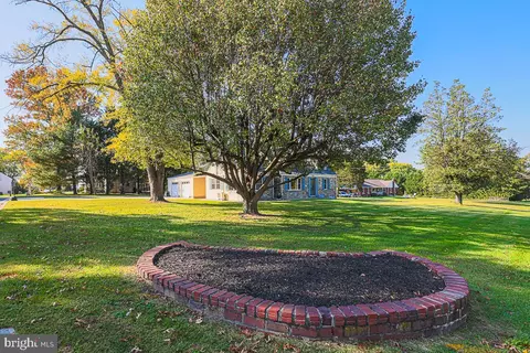 Exterior - 4013 Klausmier Rd, Nottingham, MD 21236 photo 3 of 3