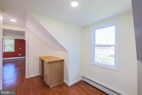 Entry Way - 4013 Klausmier Rd, Nottingham, MD 21236 photo 2 of 2