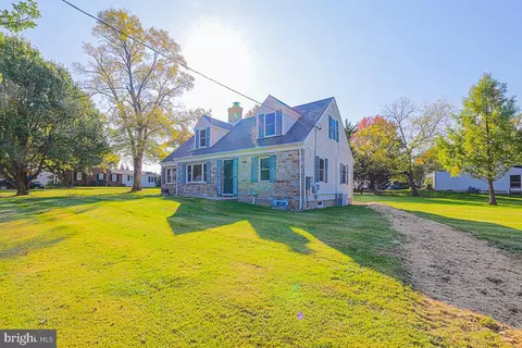 Exterior - 4013 Klausmier Rd, Nottingham, MD 21236 photo 2 of 3