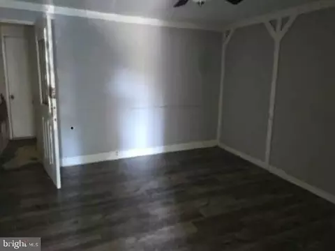 804 Rambo Ct, Halethorpe, MD 21227 photo 3