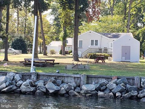 972 Seneca Park Rd, Middle River, MD 21220 photo 1