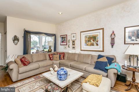 6700 Chippewa Ct, Baltimore, MD 21209 photo 5