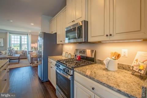 2913 Shaws Rd, Edgemere, MD 21219 photo 6