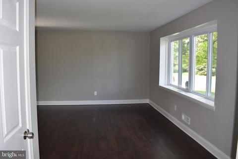 3301 Wild Cherry Rd, Windsor Mill, MD 21244 photo 10