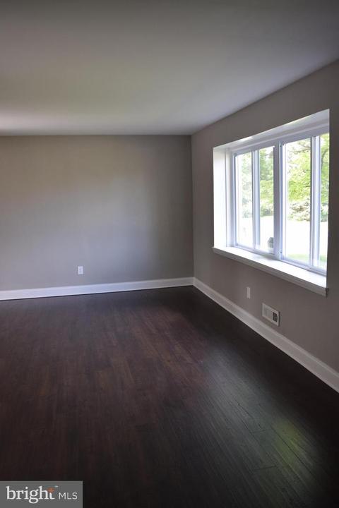 3301 Wild Cherry Rd, Windsor Mill, MD 21244 photo 9