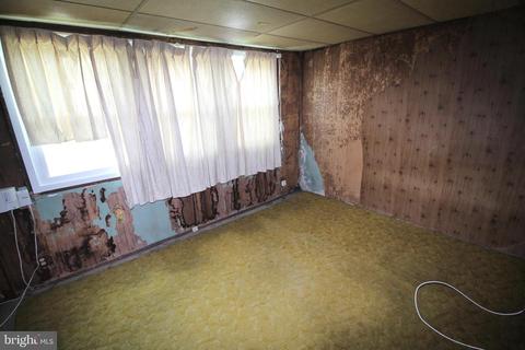 3063 Freeway, Halethorpe, MD 21227 photo 7