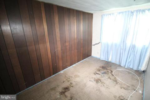 3063 Freeway, Halethorpe, MD 21227 photo 8