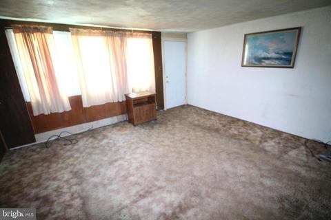 3063 Freeway, Halethorpe, MD 21227 photo 4