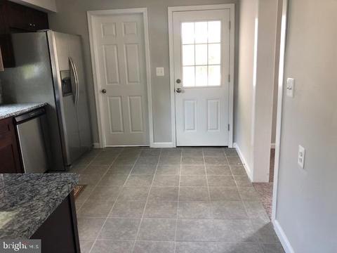 242 Clyde Ave, Baltimore Highlands, MD 21227 photo 9