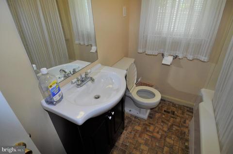 4702 Ridgeway Ave, Baltimore, MD 21206 photo 9