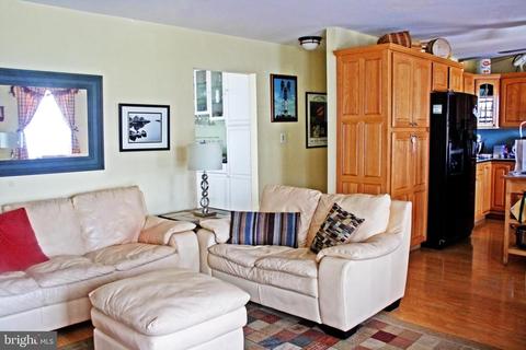 9106 Hinton Ave, Sparrows Point, MD 21219 photo 5