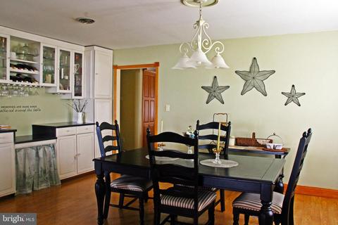 9106 Hinton Ave, Sparrows Point, MD 21219 photo 6