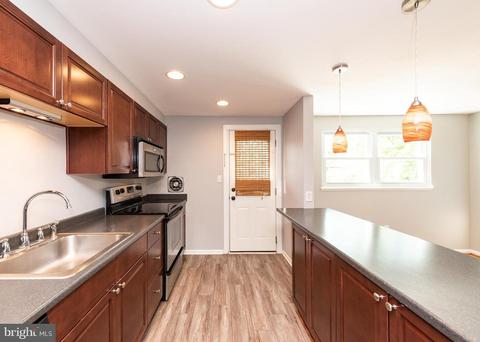 1005 Regina Dr, Halethorpe, MD 21227 photo 7