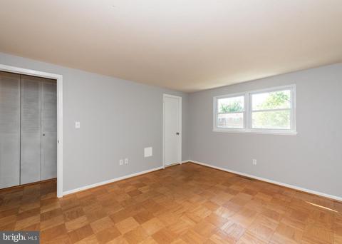 1005 Regina Dr, Halethorpe, MD 21227 photo 12