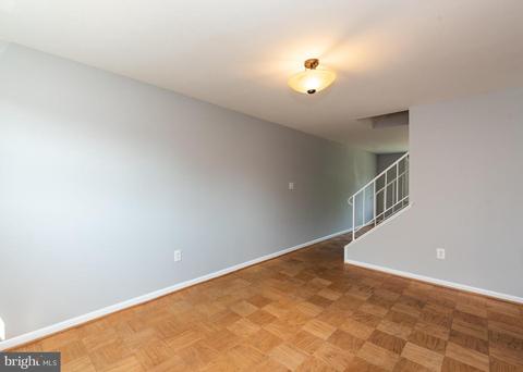 1005 Regina Dr, Halethorpe, MD 21227 photo 3