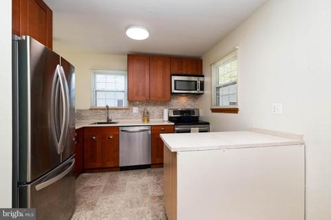 7130 Cunning Cir, Middle River, MD 21220 photo 12