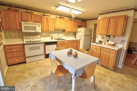 3901 Darleigh Rd #3F, Nottingham, MD 21236 photo 9