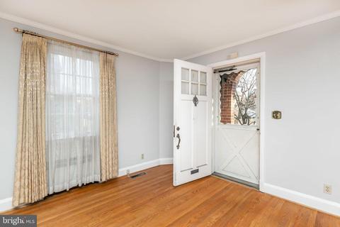 330 Murdock Rd, Baltimore, MD 21212 photo 4