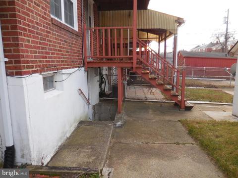 2233 Redthorn Rd, Middle River, MD 21220 photo 5