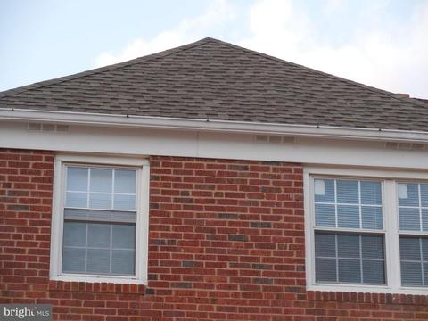 2233 Redthorn Rd, Middle River, MD 21220 photo 2