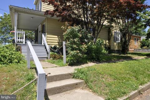 216 Clyde Ave, Baltimore Highlands, MD 21227 photo 3