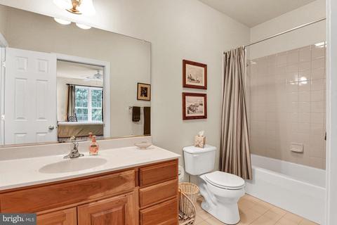 19111 Saint Abrahams Ct, Hampstead, MD 21074 photo 32