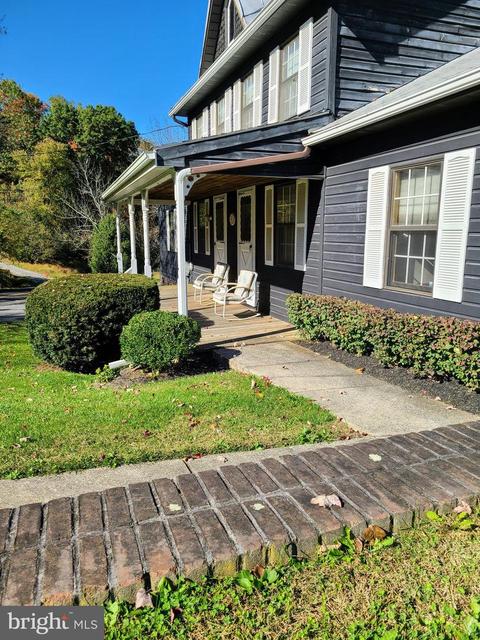 19207 Falls Rd, Hampstead, MD 21074 photo 2