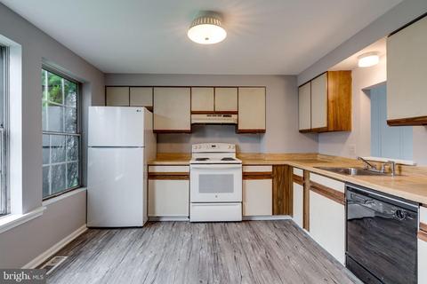 1 Van Ct, Baltimore, MD 21206 photo 3