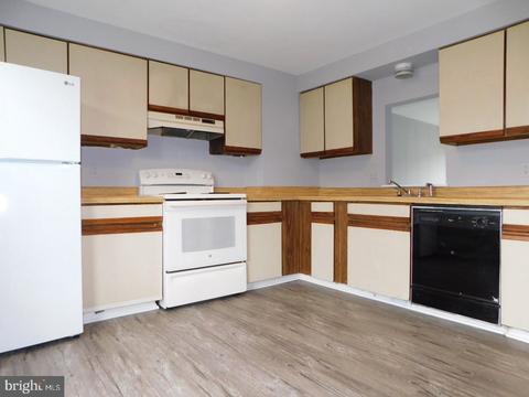 1 Van Ct, Baltimore, MD 21206 photo 28