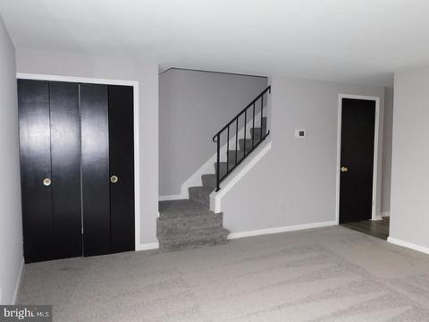 1 Van Ct, Baltimore, MD 21206 photo 8