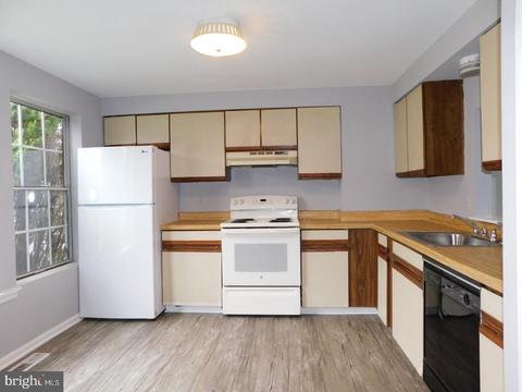 1 Van Ct, Baltimore, MD 21206 photo 9