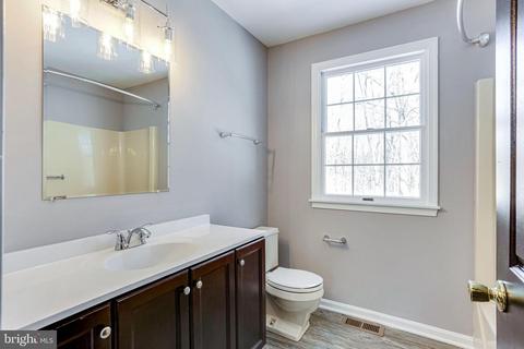 33 Constantine Dr, Phoenix, MD 21131 photo 2