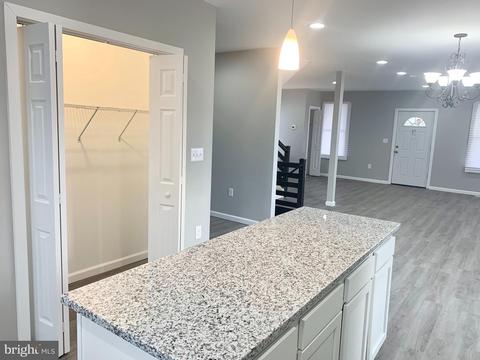 202 Hillendale Ave, Halethorpe, MD 21227 photo 6
