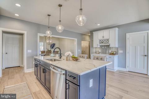 1216 Burke Rd, Middle River, MD 21220 photo 13