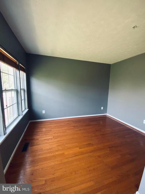 614 Tinker Rd, Middle River, MD 21220 photo 6