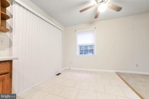 300 Custer Ct, Lusby, MD 20657 photo 8