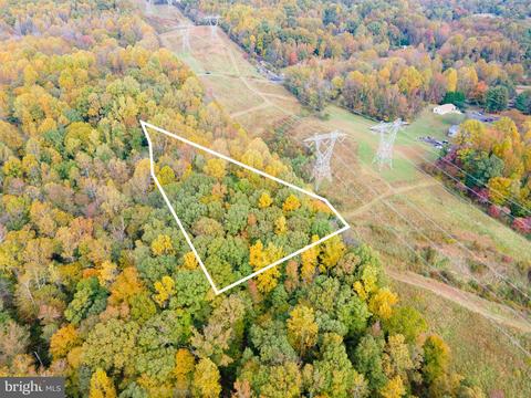 8250 Pushaw Station Rd, Owings, MD 20736