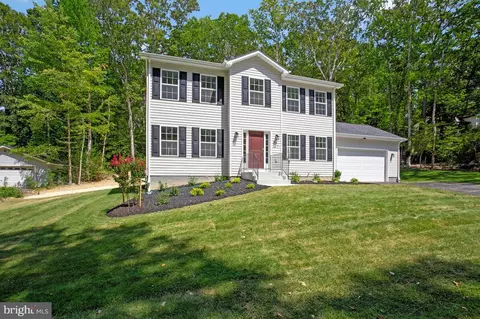 511 Thunderbird Dr, Lusby, MD 20657