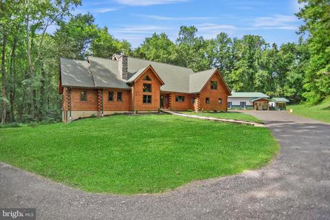 4460 Foxfire Ln, Huntingtown, MD 20639