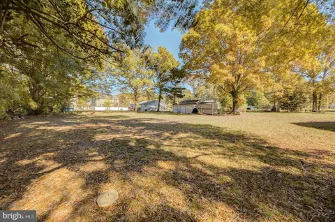 13615 Dowell Rd, Solomons, MD 20688