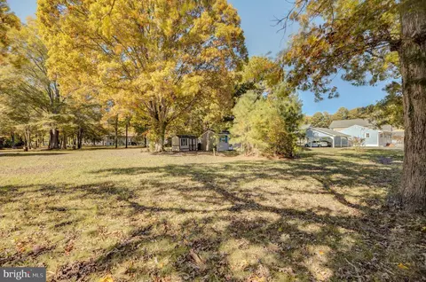 13615 Dowell Rd, Solomons, MD 20688 photo 4