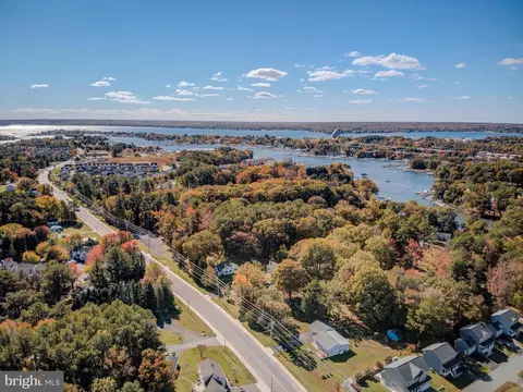 13615 Dowell Rd, Solomons, MD 20688 photo 14