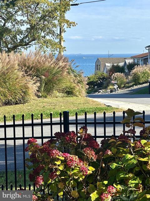 7700 C St, Chesapeake Beach, MD 20732