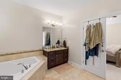 12795 Lena Ct, Dunkirk, MD 20754 photo 34