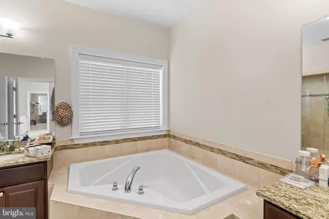 12795 Lena Ct, Dunkirk, MD 20754 photo 33