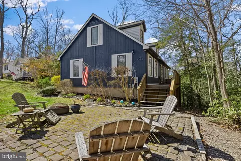 11601 Deadwood Dr, Lusby, MD 20657