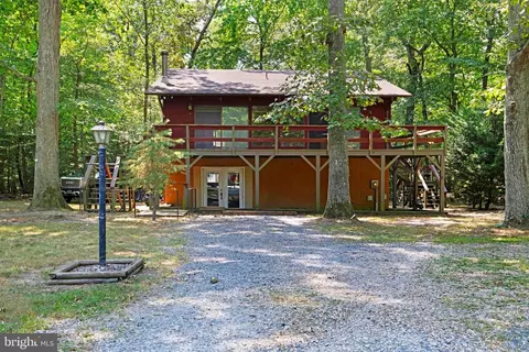 370 Longhorn Cir, Lusby, MD 20657
